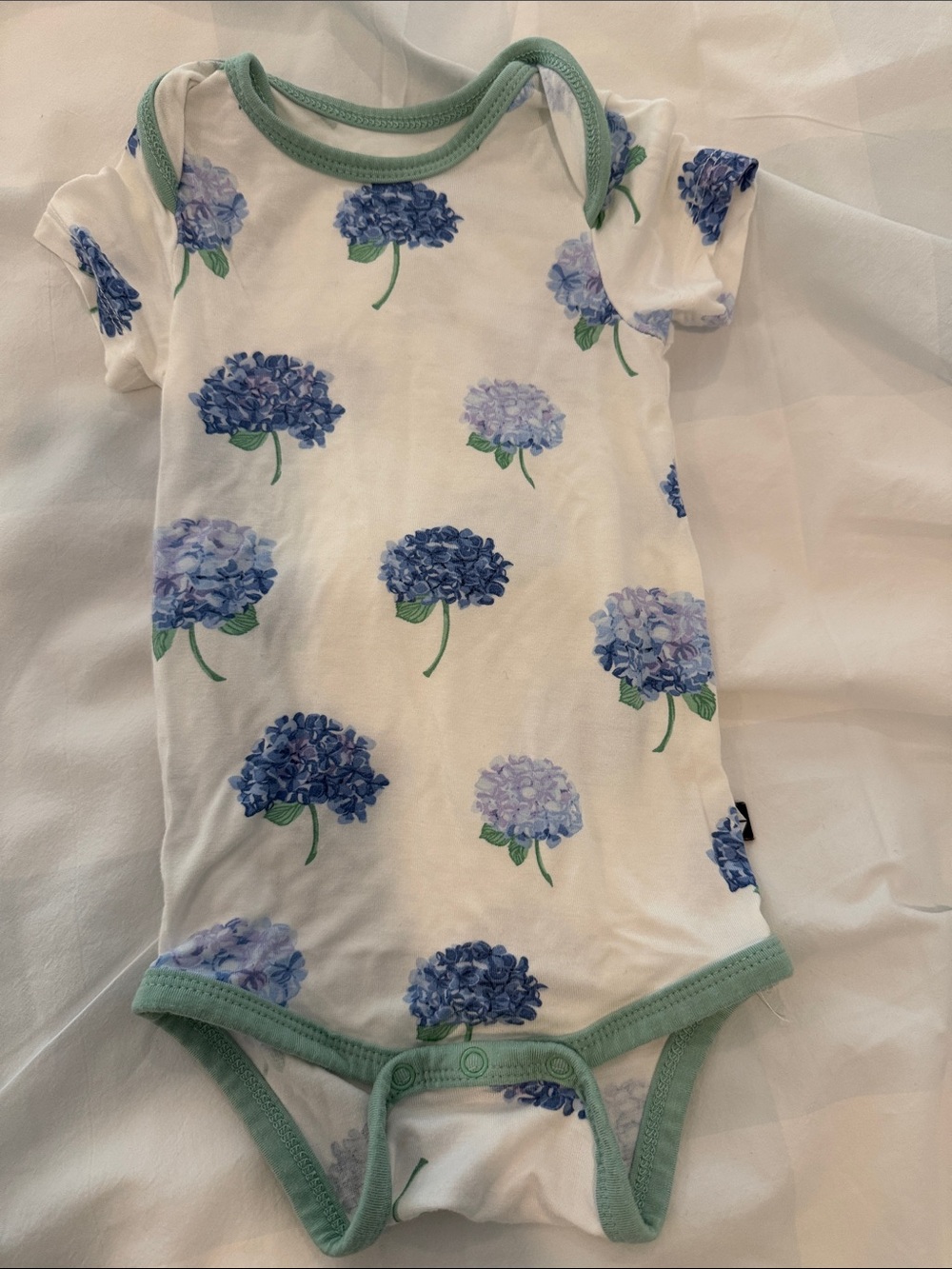 Kyte BABY White Hydrangea Print One-Piece with Mint Trim